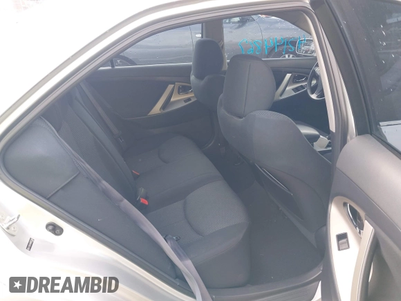 2008 Toyota Camry LE z VIN 4T1BE46K98U753908, wystawiony jako IAAI lot #42144867 z przebiegiem 158 520 mil mil oraz . Historia ofert i sprzedaży dostępna na DreamBid. Obrazek 8.