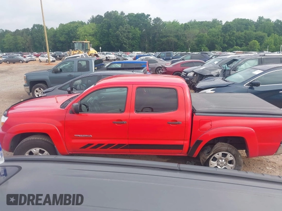 2008 Toyota Tacoma PreRunner z VIN 3TMJU62N78M059673, wystawiony jako IAAI lot #42285980 z przebiegiem 232 473 mil mil oraz . Historia ofert i sprzedaży dostępna na DreamBid. Obrazek 14.