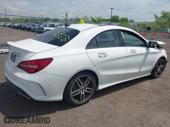 2019 Mercedes-Benz CLA 250 z VIN WDDSJ4EB3KN724820, wystawiony jako IAAI lot #42201889 z przebiegiem Nie podano mil oraz . Historia ofert i sprzedaży dostępna na DreamBid. Obrazek 4.