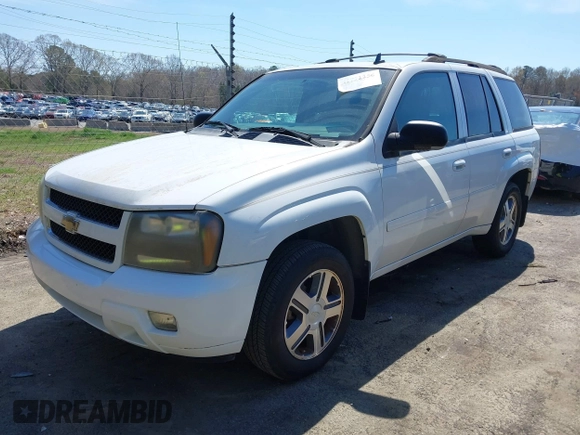 2007 Chevrolet TrailBlazer LS with VIN 1GNDS13S472196271, listed as a IAAI auction lot 41792256 with 201,810 mi miles and . Bid and sale history available at DreamBid. Image 2.