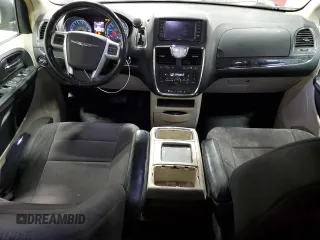 2011 Chrysler Town & Country Touring with VIN 2A4RR5DG4BR633394, listed as a Copart auction lot 72238724 with 142,420 mi miles and Clean Title. Bid and sale history available at carsss.com. Image 8.