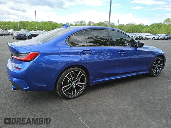 2021 BMW 3 Series 330i xDrive z VIN 3MW5R7J02M8C00695, wystawiony jako Copart lot #52340135 z przebiegiem 31 811 mil mil oraz Czysty tytuł • Clean title. Historia ofert i sprzedaży dostępna na DreamBid. Obrazek 3.