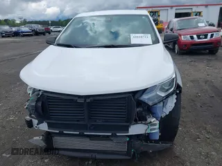 2020 Chevrolet Equinox LS z VIN 3GNAXSEV0LS648569, wystawiony jako IAAI lot #42010721 z przebiegiem 39 949 mil mil oraz . Historia ofert i sprzedaży dostępna na DreamBid. Obrazek 13.