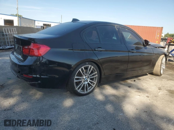 2014 BMW 3 Series 328i z VIN WBA3A5G51ENP27213, wystawiony jako Copart lot #56988805 z przebiegiem 122 517 mil mil oraz Szkoda całkowita • Salvage title. Historia ofert i sprzedaży dostępna na DreamBid. Obrazek 3.