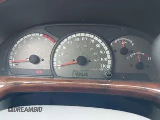 2002 Suzuki XL7 Standard z VIN JS3TX92V924105896, wystawiony jako IAAI lot #42869920 z przebiegiem 189 036 mil mil oraz . Historia ofert i sprzedaży dostępna na DreamBid. Obrazek 7.