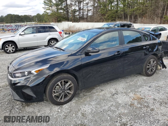 2024 Kia Forte LXS with VIN 3KPF24AD3RE824088, listed as a Copart auction lot 44190005 with 11,003 mi miles and Salvage Title. Bid and sale history available at carsss.com. Image 1.