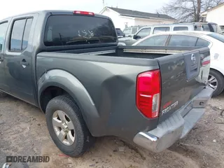 2009 Nissan Frontier SE with VIN 1N6AD07U39C417025, listed as a IAAI auction lot 41687802 with 185,981 mi miles. Bid and sale history available at carsss.com. Image 3.