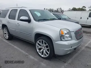 2011 GMC Yukon Denali z VIN 1GKS2EEF3BR350688, wystawiony jako IAAI lot #42367130 z przebiegiem 241 952 mil mil oraz . Historia ofert i sprzedaży dostępna na DreamBid. Obrazek 1.