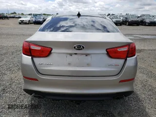 2014 Kia Optima EX z VIN 5XXGN4A7XEG343052, wystawiony jako Copart lot #56757305 z przebiegiem 210 678 mil mil oraz Tytuł czysty. Historia ofert i sprzedaży dostępna na DreamBid. Obrazek 6.