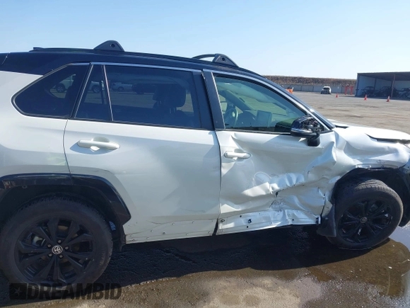 2022 Toyota RAV4 Hybrid XSE with VIN JTME6RFV9ND534822, listed as a IAAI auction lot 42477646 with 49,991 mi miles and . Bid and sale history available at DreamBid. Image 14.