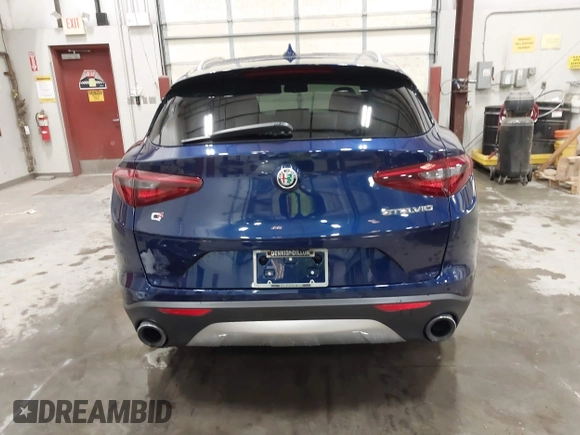 2018 Alfa Romeo Stelvio z VIN ZASFAKAN6J7B74782, wystawiony jako IAAI lot #41939007 z przebiegiem 48 210 mil mil oraz . Historia ofert i sprzedaży dostępna na DreamBid. Obrazek 17.