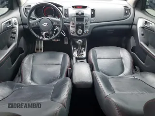 2013 Kia Forte SX с VIN KNAFW5A32D5701398, выставлен на аукционе Copart как лот 59786385 с пробегом 95 607 миль миль и Списание • Salvage title. История ставок и продаж доступна на DreamBid. Изображение 8.