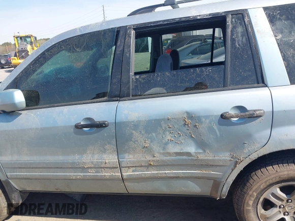 2003 Honda Pilot EX with VIN 2HKYF18483H577607, listed as a IAAI auction lot 41902039 with 195,684 mi miles and . Bid and sale history available at DreamBid. Image 15.