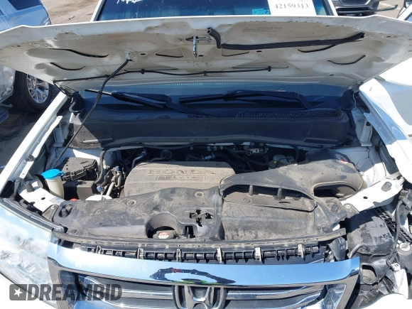 2013 Honda Pilot Touring with VIN 5FNYF4H92DB031589, listed as a IAAI auction lot 42159313 with 192,604 mi miles and . Bid and sale history available at carsss.com. Image 10.