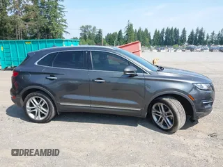 2019 Lincoln MKC Reserve with VIN 5LMTJ3DH8KUL13426, listed as a IAAI auction lot 42565566 with 60,392 mi miles and . Bid and sale history available at DreamBid. Image 13.