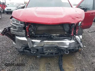 2020 Chevrolet Silverado 1500 LT z VIN 3GCUYDET2LG211169, wystawiony jako IAAI lot #41145684 z przebiegiem 81 606 mil mil oraz . Historia ofert i sprzedaży dostępna na DreamBid. Obrazek 6.
