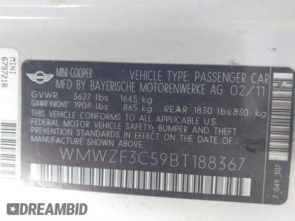 2011 MINI Clubman z VIN WMWZF3C59BT188367, wystawiony jako IAAI lot #40755351 z przebiegiem 122 023 mil mil oraz . Historia ofert i sprzedaży dostępna na DreamBid. Obrazek 9.