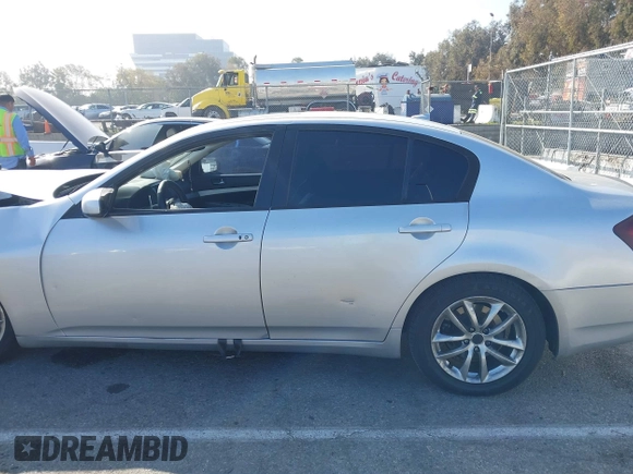 2008 Infiniti G35 Journey with VIN JNKBV61E78M221332, listed as a IAAI auction lot 41637037 with 127,403 mi miles. Bid and sale history available at carsss.com. Image 15.