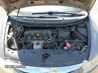 2009 Honda Civic LX z VIN 1HGFA16519L004488, wystawiony jako IAAI lot #42231008 z przebiegiem 239 870 mil mil oraz . Historia ofert i sprzedaży dostępna na DreamBid. Obrazek 10.