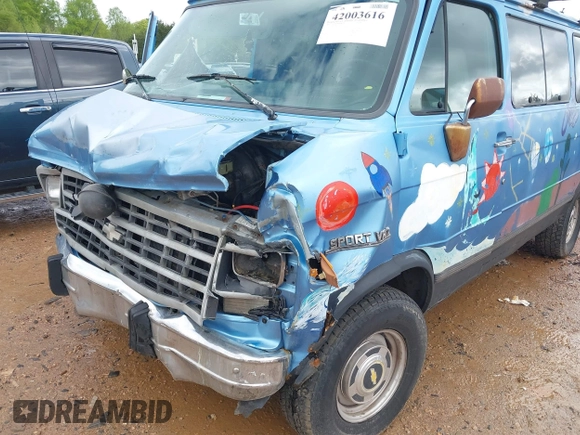 1995 Chevrolet Chevy Van z VIN 1GNEG25Z4SF221421, wystawiony jako IAAI lot #42003616 z przebiegiem 196 007 mil mil oraz . Historia ofert i sprzedaży dostępna na DreamBid. Obrazek 6.