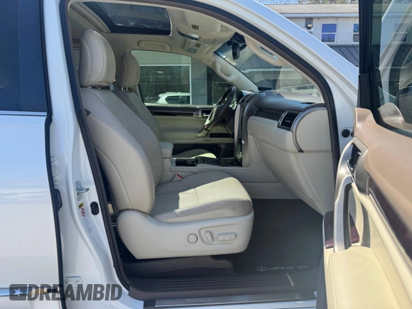 2014 Lexus GX with VIN JTJBM7FX1E5090308, listed as a Copart auction lot 55127095 with 132,247 mi miles and Clean Title. Bid and sale history available at carsss.com. Image 5.