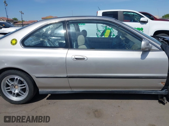 1996 Honda Accord LX with VIN 1HGCD7235TA023971, listed as a IAAI auction lot 42152007 with 183,536 mi miles and . Bid and sale history available at carsss.com. Image 14.