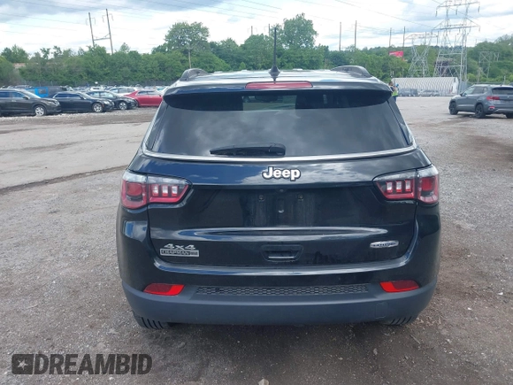 2019 Jeep Compass Latitude z VIN 3C4NJDBB8KT834306, wystawiony jako IAAI lot #42334955 z przebiegiem 3 901 mil mil oraz . Historia ofert i sprzedaży dostępna na DreamBid. Obrazek 17.