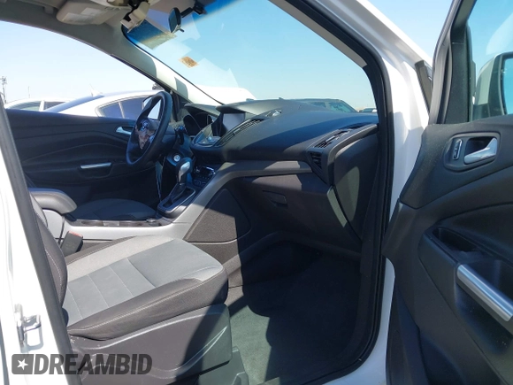 2013 Ford Escape SE with VIN 1FMCU0GX9DUB83638, listed as a IAAI auction lot 42471869 with 213,356 mi miles and . Bid and sale history available at DreamBid. Image 5.