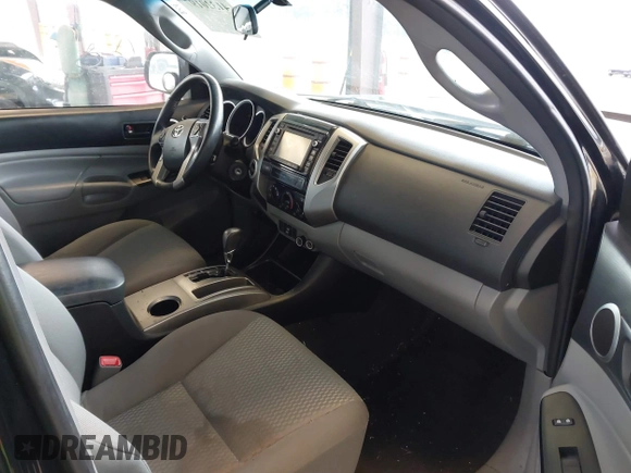 2015 Toyota Tacoma with VIN 3TMMU4FN1FM086408, listed as a IAAI auction lot 41320197 with 161,356 mi miles and . Bid and sale history available at DreamBid. Image 5.