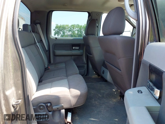 2005 Ford F-150 XLT z VIN 1FTPW14505KE78598, wystawiony jako IAAI lot #42457563 z przebiegiem 84 702 mil mil oraz . Historia ofert i sprzedaży dostępna na DreamBid. Obrazek 8.