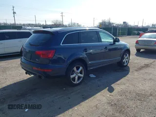 2014 Audi Q7 3.0T S line Prestige with VIN WA1DGAFE3ED010425, listed as a IAAI auction lot 41523192 with 172,671 mi miles. Bid and sale history available at carsss.com. Image 4.