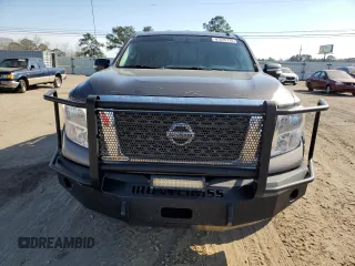 2017 Nissan Titan SV z VIN 1N6AA1EJ0HN538458, wystawiony jako Copart lot #47475775 z przebiegiem 139 224 mil mil oraz Szkoda całkowita • Salvage title. Historia ofert i sprzedaży dostępna na DreamBid. Obrazek 5.