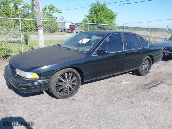 1996 Chevrolet Caprice Classic 1SA Special Value Pkg with VIN 1G1BL52PXTR141223, listed as a IAAI auction lot 41693524 with 1 mi miles. Bid and sale history available at carsss.com. Image 2.