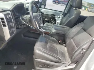 2015 GMC Sierra 2500HD SLT z VIN 1GT12ZE83FF658371, wystawiony jako Copart lot #50228565 z przebiegiem 126 077 mil mil oraz Szkoda całkowita • Salvage title. Historia ofert i sprzedaży dostępna na DreamBid. Obrazek 7.