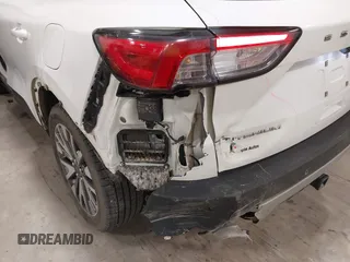 2021 Ford Escape Titanium Hybrid с VIN 1FMCU9DZXMUB03855, выставлен на аукционе IAAI как лот 41498132 с пробегом 63 892 миль миль и . История ставок и продаж доступна на DreamBid. Изображение 6.