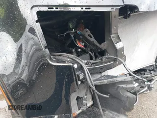 2023 Land Rover Defender X z VIN SALEX7EU2P2213481, wystawiony jako IAAI lot #42368968 z przebiegiem 12 903 mil mil oraz . Historia ofert i sprzedaży dostępna na DreamBid. Obrazek 19.