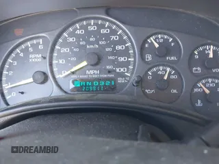 1999 Chevrolet Silverado 1500 with VIN 1GCEC14W7XZ212594, listed as a IAAI auction lot 41667439 with 209,911 mi miles. Bid and sale history available at carsss.com. Image 7.