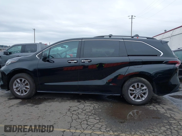 2023 Toyota Sienna XLE с VIN 5TDYRKEC2PS164736, выставлен на аукционе IAAI как лот 41610043 с пробегом 30 471 миль миль и . История ставок и продаж доступна на DreamBid. Изображение 14.