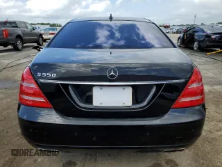 2010 Mercedes-Benz S 550 with VIN WDDNG7BB1AA326822, listed as a Copart auction lot 52373325 with 105,313 mi miles and Salvage Title. Bid and sale history available at DreamBid. Image 6.