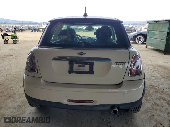 2013 MINI Hardtop with VIN WMWSU3C50DT684488, listed as a Copart auction lot 45773045 with 137,192 mi miles and Clean Title. Bid and sale history available at DreamBid. Image 6.