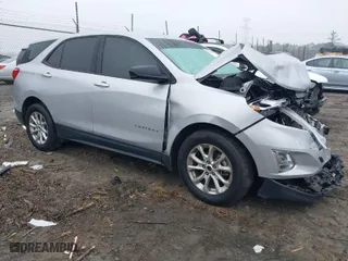 2018 Chevrolet Equinox LS with VIN 2GNAXHEV3J6331187, listed as a IAAI auction lot 41564892 with 140,432 mi miles. Bid and sale history available at carsss.com. Image 1.