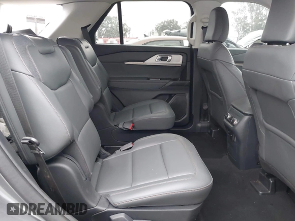 2025 Ford Explorer Active z VIN 1FMUK7DH0SGA27600, wystawiony jako IAAI lot #42139730 z przebiegiem 2 962 mil mil oraz . Historia ofert i sprzedaży dostępna na DreamBid. Obrazek 8.