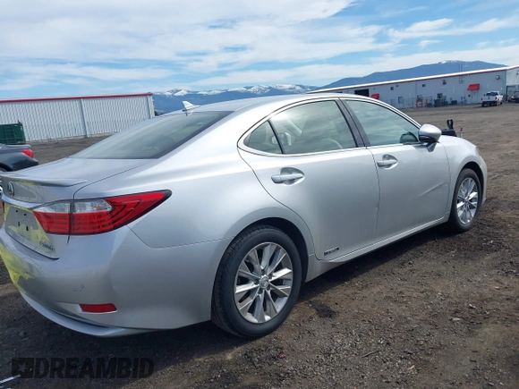 2013 Lexus ES 300h with VIN JTHBW1GG5D2012539, listed as a IAAI auction lot 41893892 with 47,999 mi miles and . Bid and sale history available at DreamBid. Image 4.