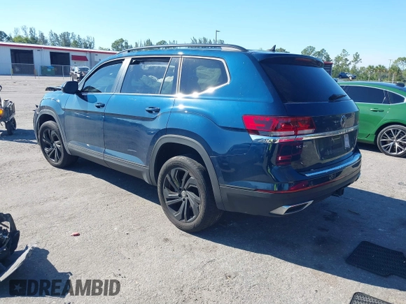 2022 Volkswagen Atlas 3.6L V6 SE w/Technology with VIN 1V2HR2CA9NC554408, listed as a IAAI auction lot 40941820 with 1 mi miles. Bid and sale history available at carsss.com. Image 3.
