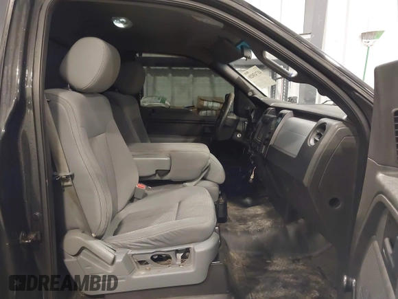 2014 Ford F-150 XL with VIN 1FTMF1EM8EFB34695, listed as a IAAI auction lot 41743020 with 129,749 mi miles. Bid and sale history available at carsss.com. Image 5.