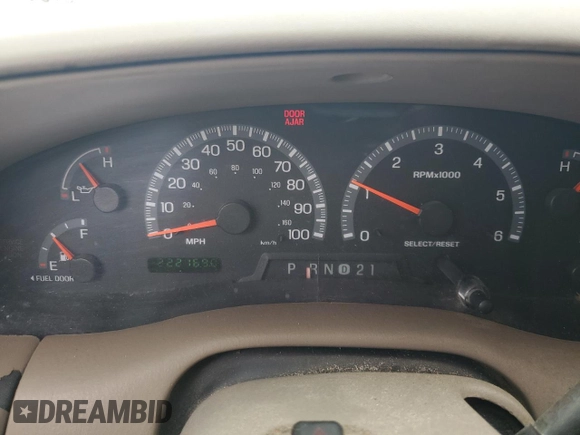 2003 Ford F-150 XLT with VIN 1FTRW08L83KB61404, listed as a Copart auction lot 51869675 with 22,216 mi miles and Salvage Title. Bid and sale history available at carsss.com. Image 9.