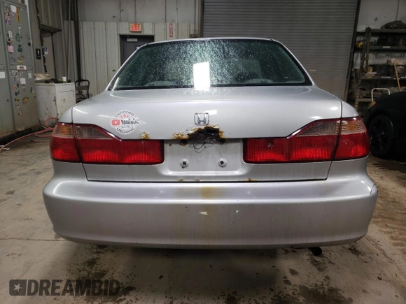 2000 Honda Accord LX z VIN 1HGCG5643YA059339, wystawiony jako Copart lot #42153695 z przebiegiem 169 380 mil mil oraz Szkoda całkowita • Salvage title. Historia ofert i sprzedaży dostępna na DreamBid. Obrazek 6.