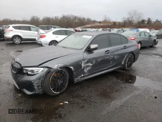 2021 BMW 3 Series M340i xDrive with VIN 3MW5U9J02M8B84525, listed as a Copart auction lot 81679494 with 34,447 mi miles and Salvage Title. Bid and sale history available at carsss.com. Image 1.