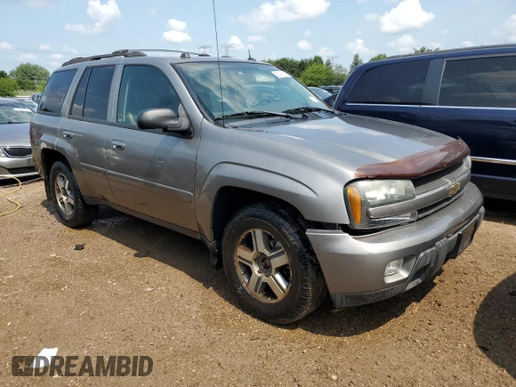 2005 Chevrolet TrailBlazer LT with VIN 1GNDT13S052378804, listed as a Copart auction lot 62047624 with 119,536 mi miles and Salvage Title. Bid and sale history available at DreamBid. Image 4.