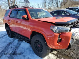 2023 Toyota 4Runner TRD Pro z VIN JTELU5JR6P6114504, wystawiony jako Copart lot #46501865 z przebiegiem 25 587 mil mil oraz Szkoda całkowita • Salvage title. Historia ofert i sprzedaży dostępna na DreamBid. Obrazek 4.